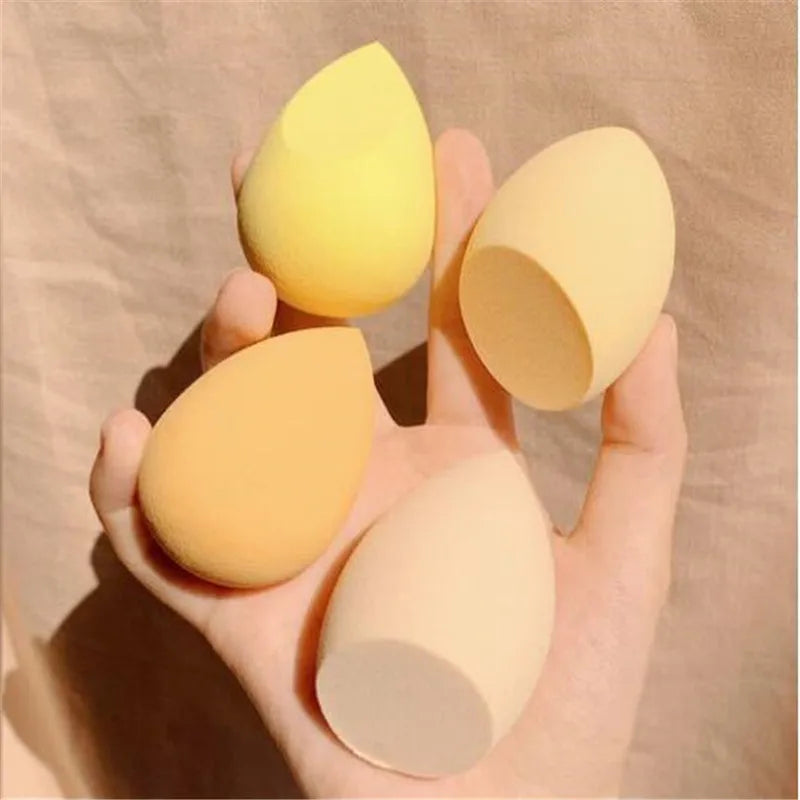 Lot de 4 éponges maquillage – Fond de teint, poudre & blending, sans latex