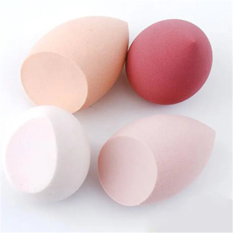 Lot de 4 éponges maquillage – Fond de teint, poudre & blending, sans latex