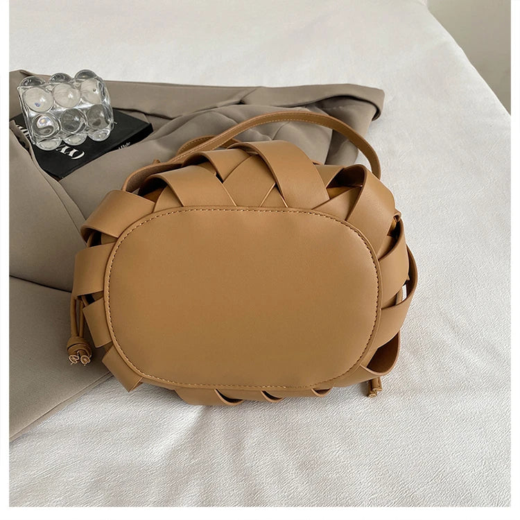 Pochette tissée en PU – Sac tressé minimaliste – Plusieurs coloris