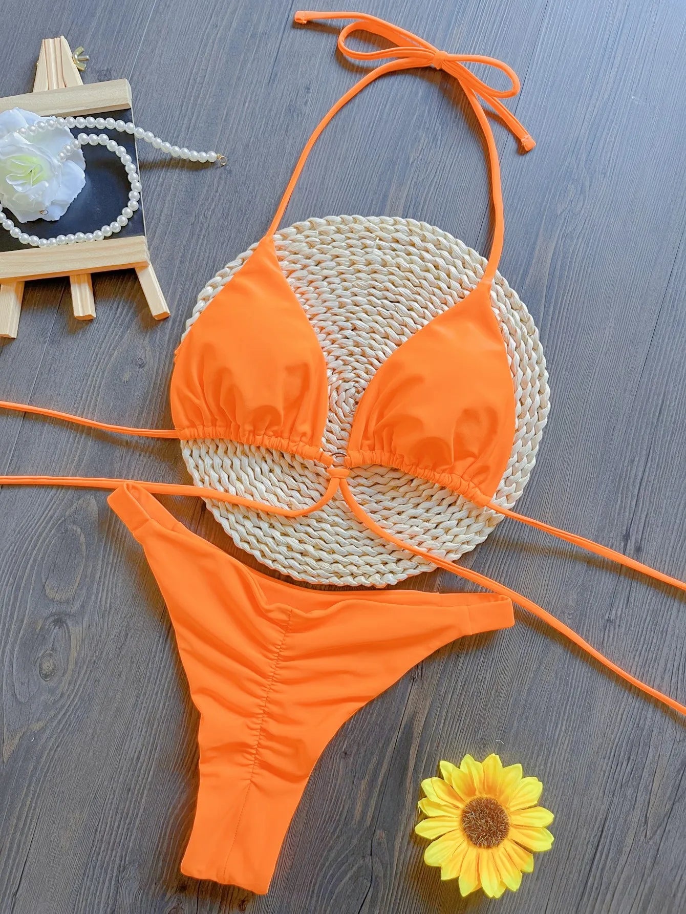 Bikini Deux Pièces Femme – Col Halter & Lacets | Couleurs Vives