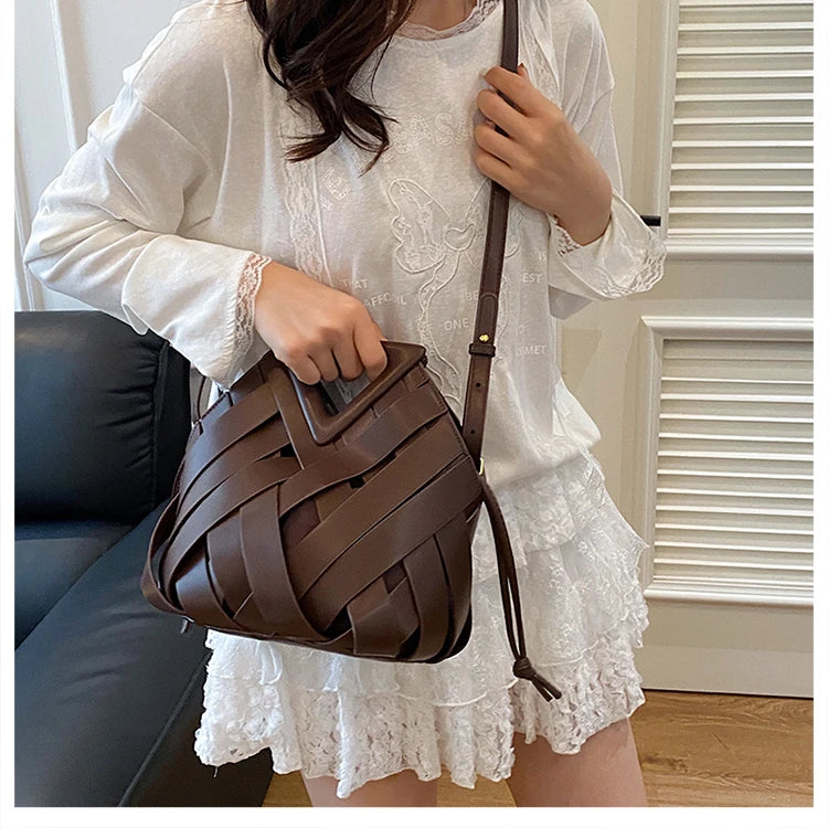 Pochette tissée en PU – Sac tressé minimaliste – Plusieurs coloris