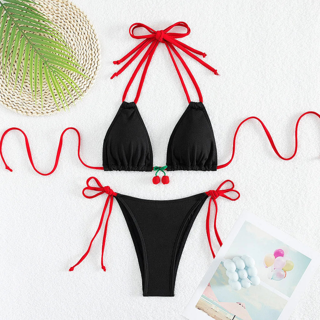 Bikini cerise à Laçage & Taille Haute – Noir ou  Blanc cerise