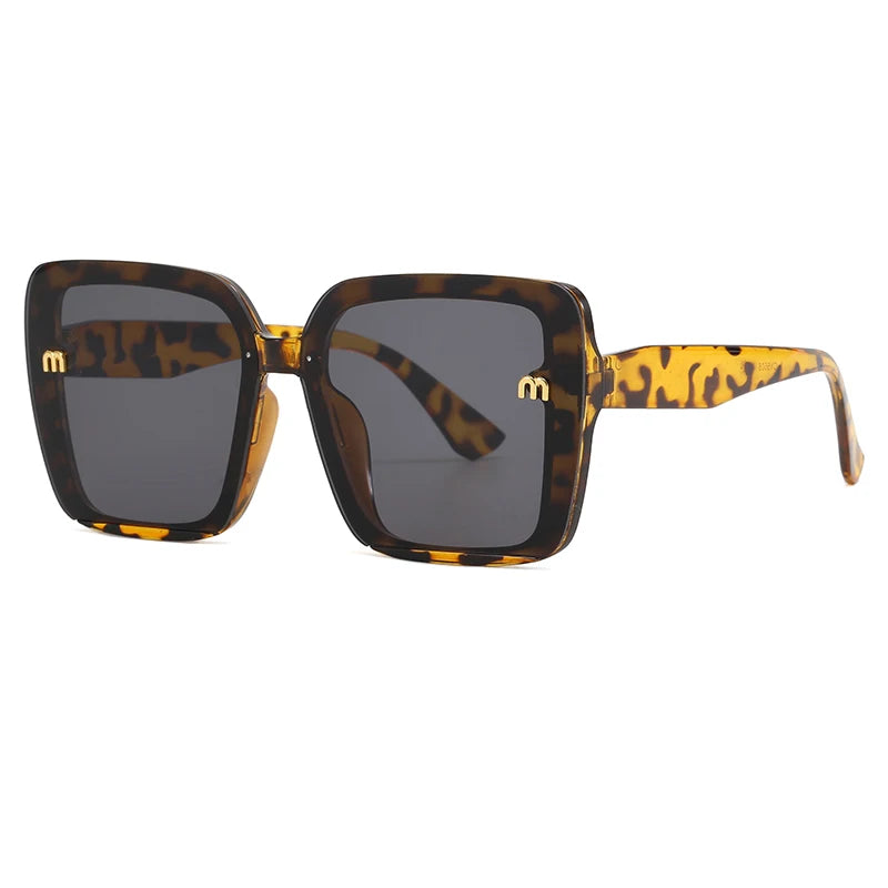 Lunettes de soleil carrées – Plusieurs coloris
