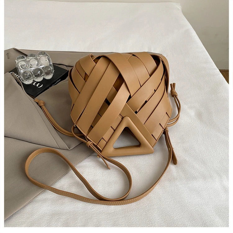 Pochette tissée en PU – Sac tressé minimaliste – Plusieurs coloris