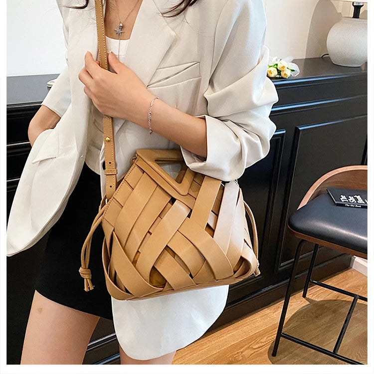 Pochette tissée en PU – Sac tressé minimaliste – Plusieurs coloris