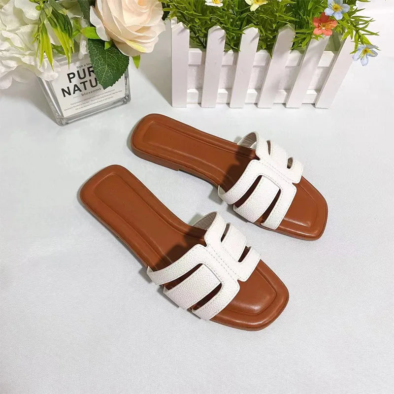 Sandales plates bout carré femme – plage été