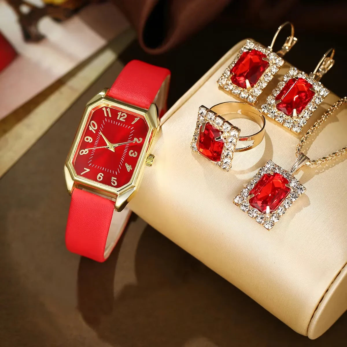 Montre femme carrée – Bracelet cuir, quartz – Plusieurs coloris