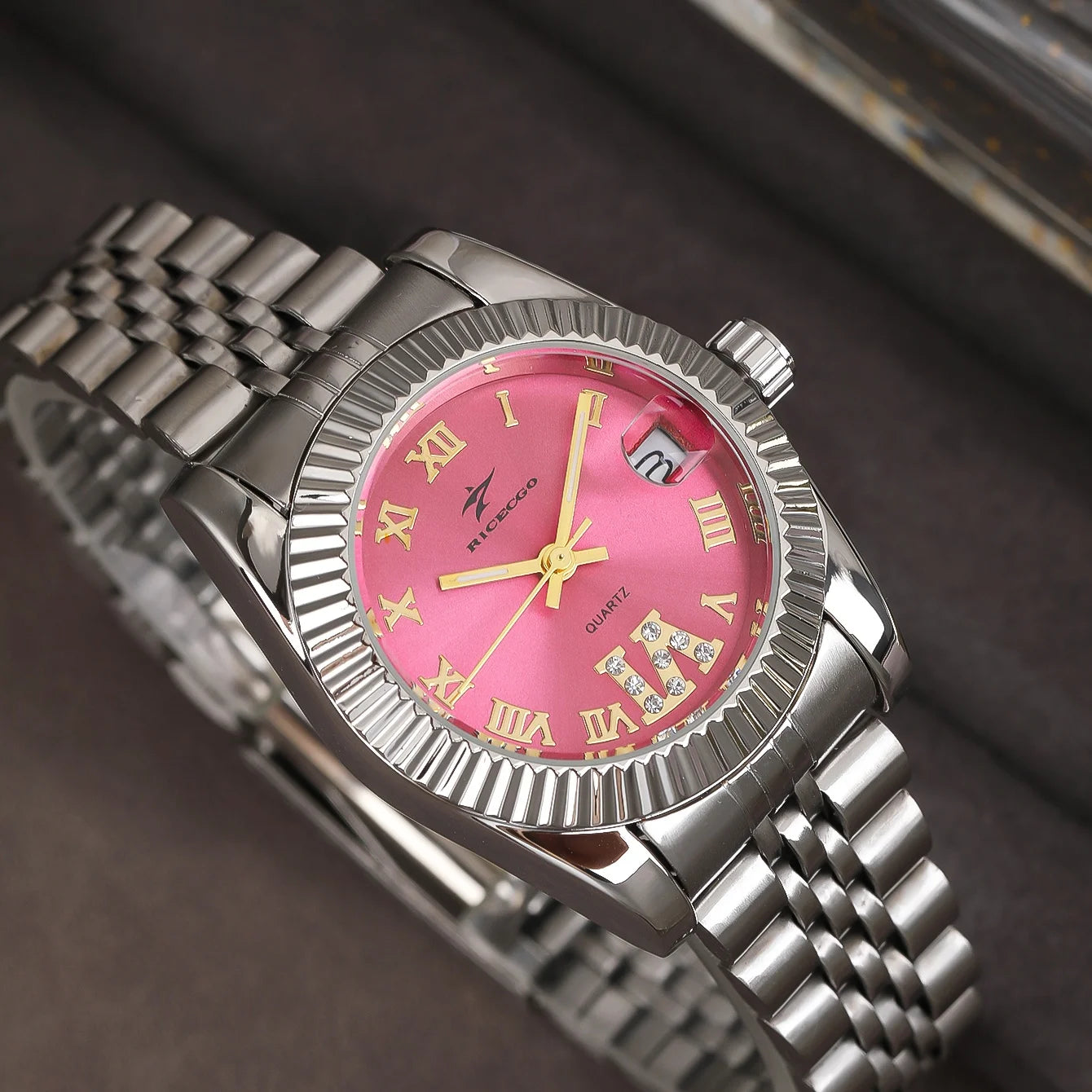 Montre femme – Cadran rose, acier, quartz