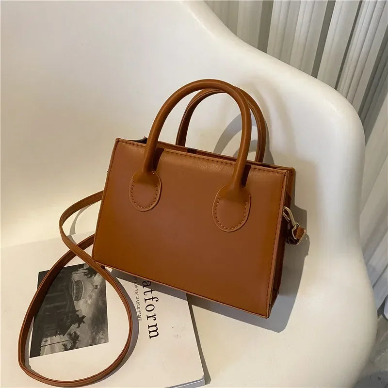 Petit sac carré minimaliste – Plusieurs coloris