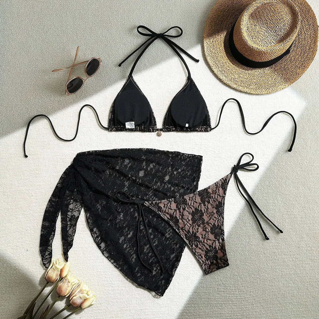 Bikini  3 Pièces – Dentelle Contrastée & Style Brésilien -plusieurs coloris