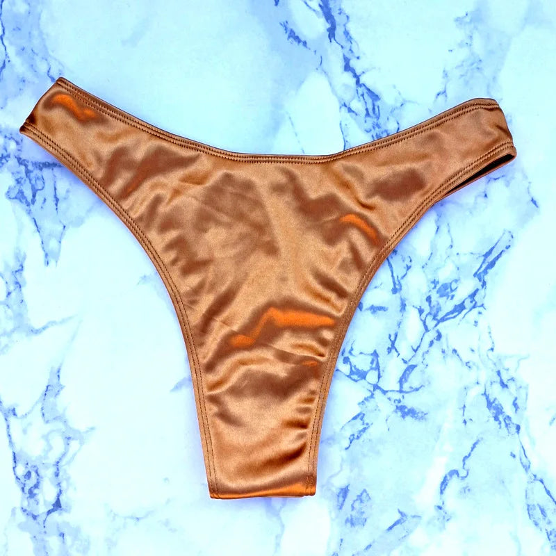 Bikini Deux Pièces Femme – Haut Bandeau & Bas Taille Haute