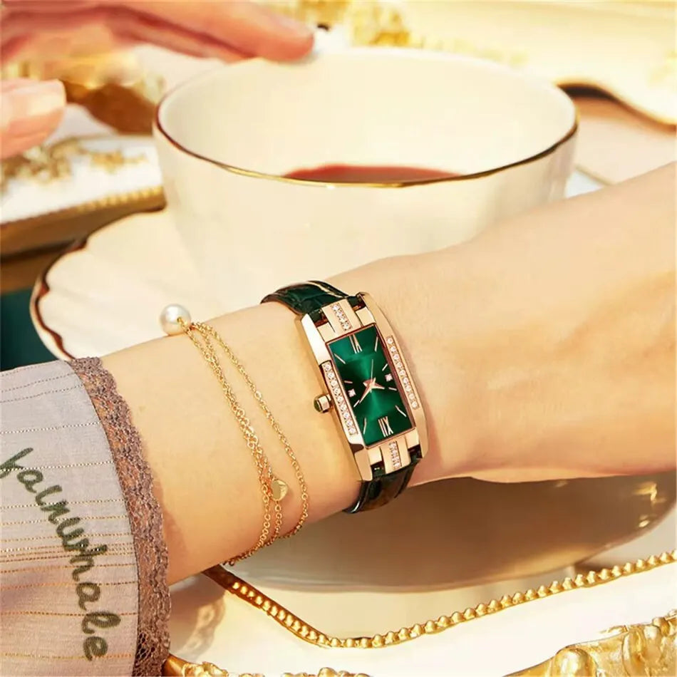 Montre femme carrée – Bracelet cuir, quartz – Plusieurs coloris