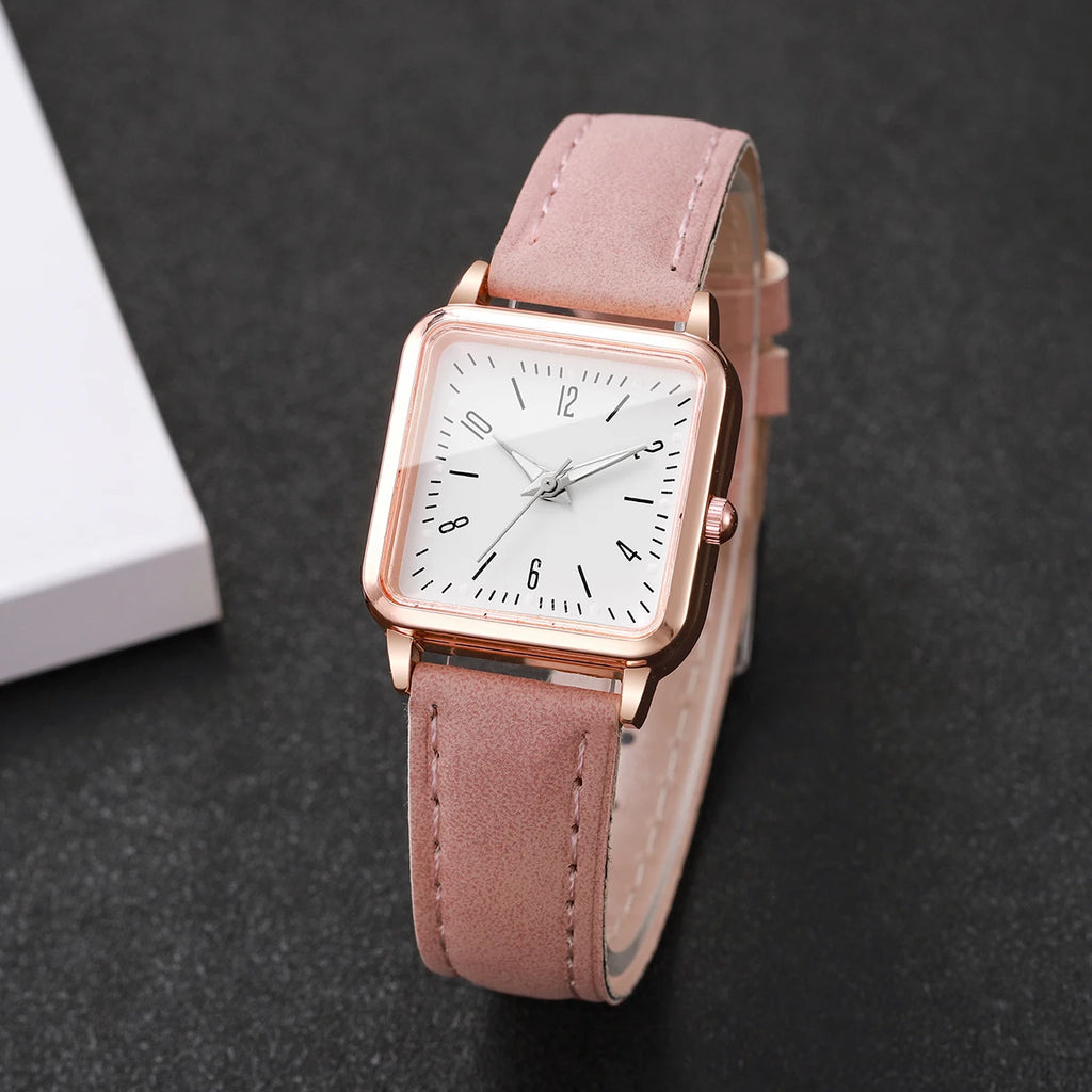 Montre femme carrée Petit cadran, bracelet cuir, quartz