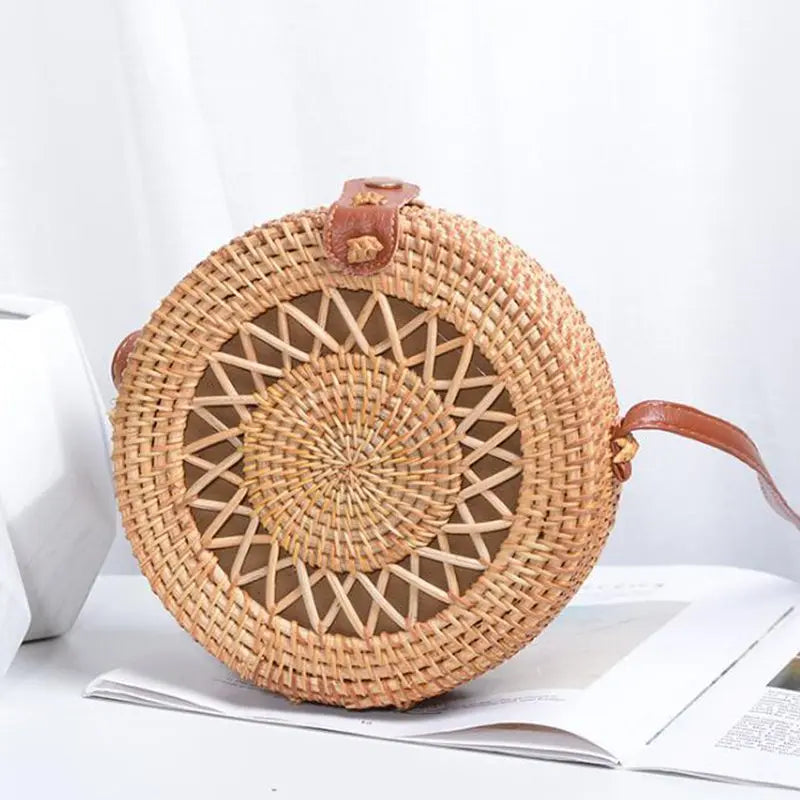 Sac à main tissé en rotin – Plage été – Plusieurs modéles