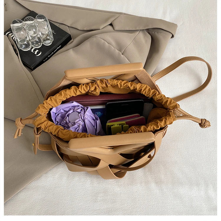 Pochette tissée en PU – Sac tressé minimaliste – Plusieurs coloris