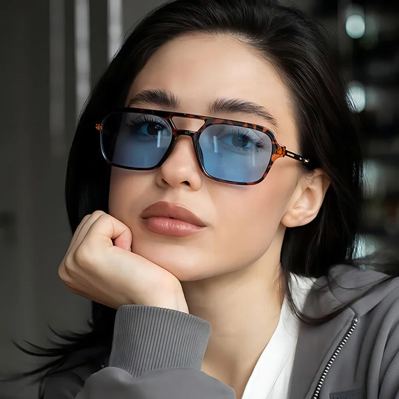 Lunettes de soleil femme carrées – Couleurs vives – Plusieurs coloris