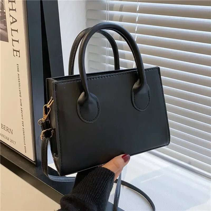 Petit sac carré minimaliste – Plusieurs coloris