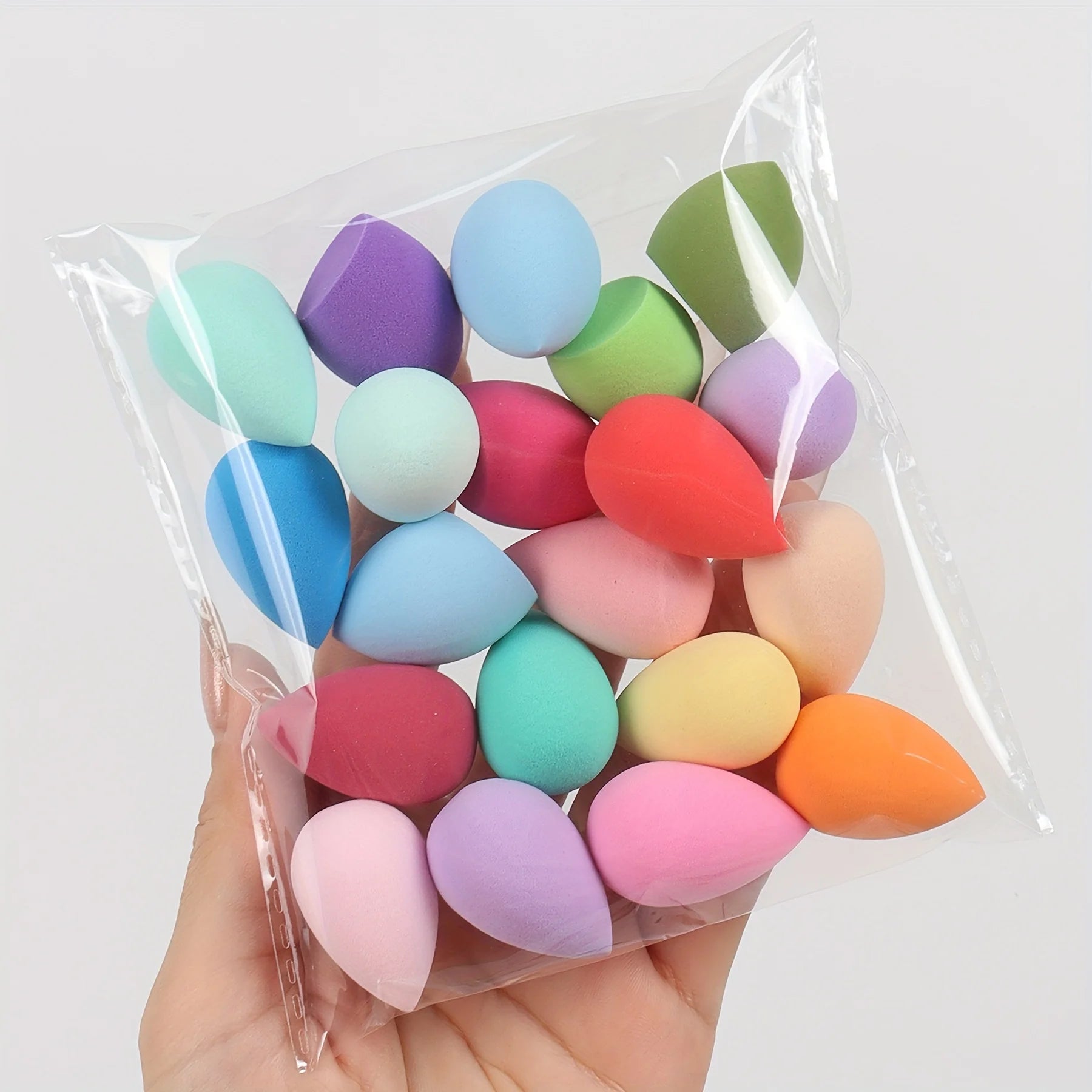 Mini Œufs Éponges de Maquillage Multicolores – Lot de 10, 20, 50 ou 100