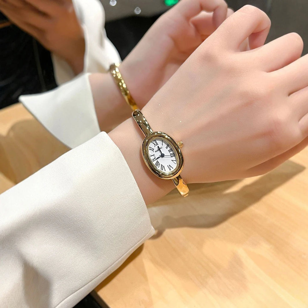 Coffret 2 montres femme Quartz, bracelet acier offert