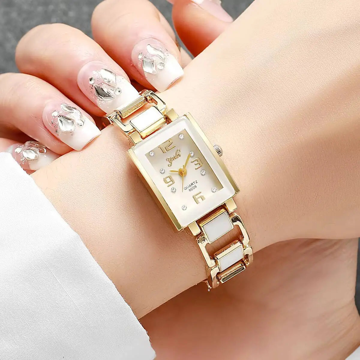 Montre femme rectangulaire Strass, cadran chiffres arabes, quartz – Lot de 1 ou 2 pièces – Sans boîte